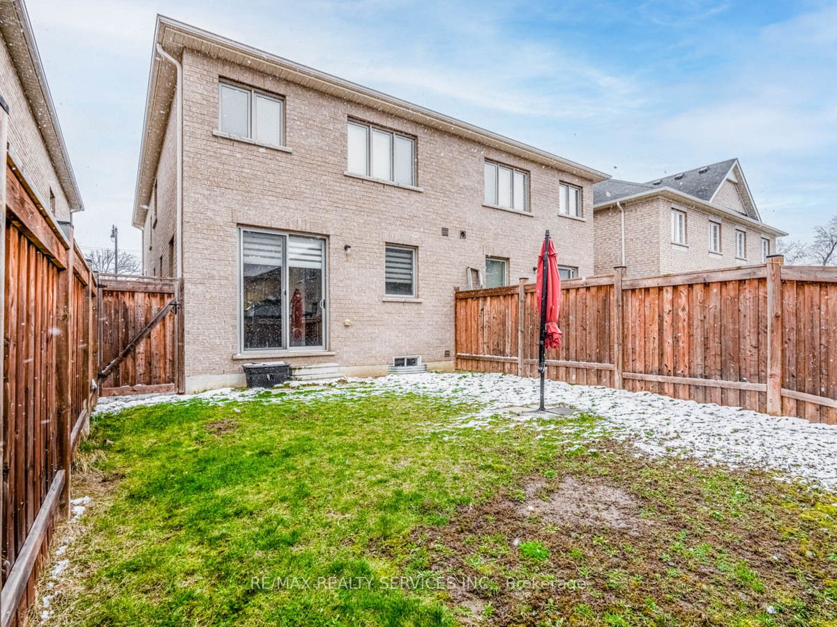 72 Ebury Dr Property Photo 35
