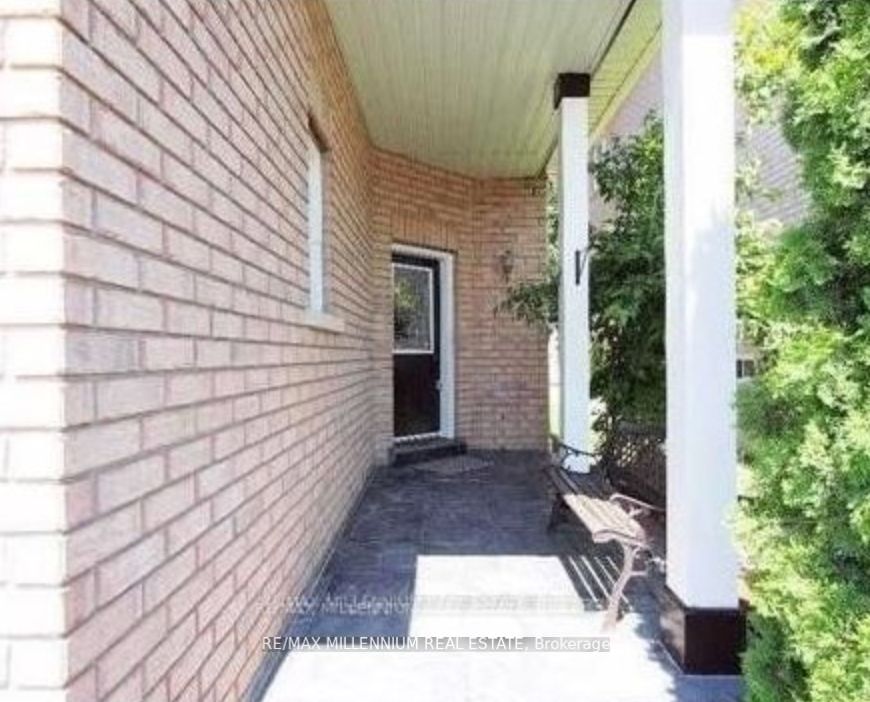 961 Knotty Pine Grve Property Photo 14