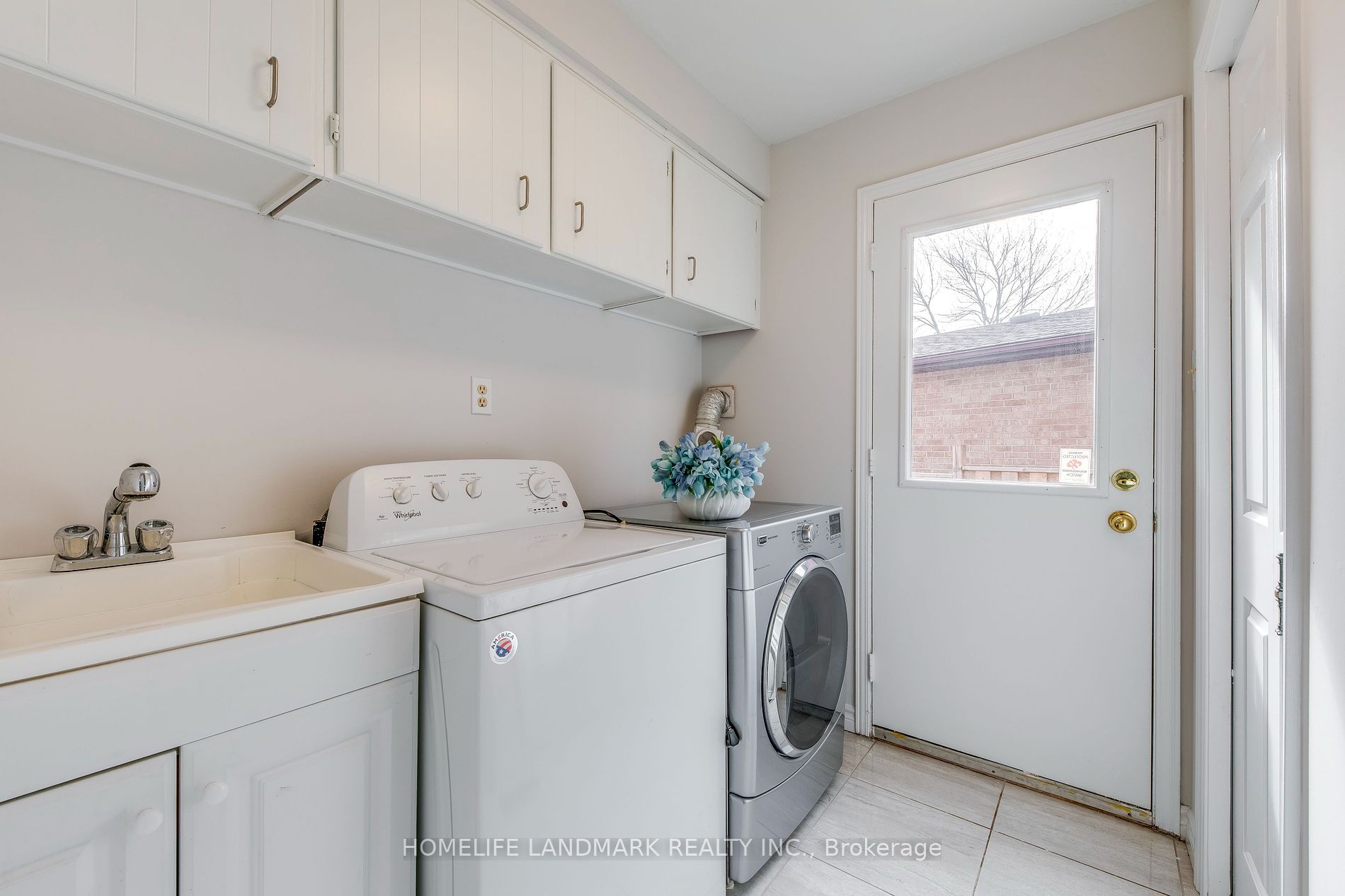 1141 Pilgrims Way Property Photo 10