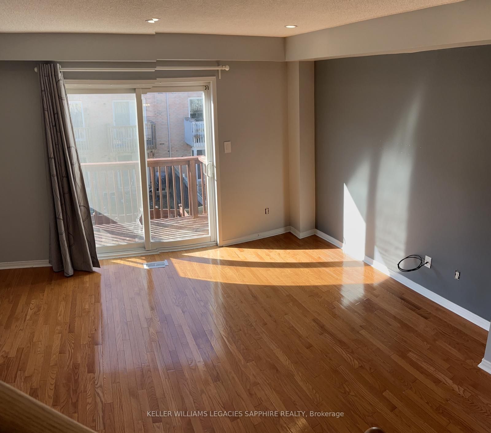 3255 Redpath Circ Property Photo 10