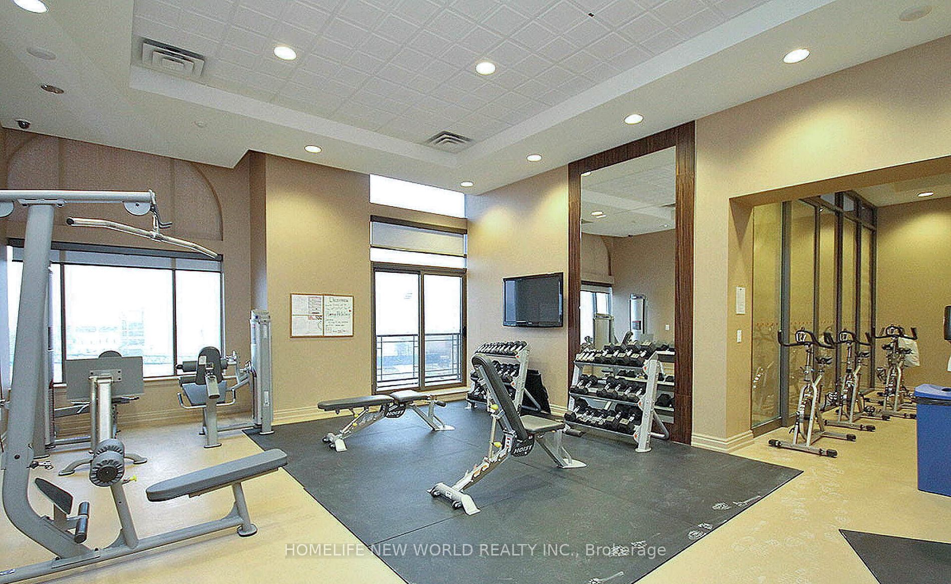 385 Prince Of Wales Dr 12 Property Photo 17