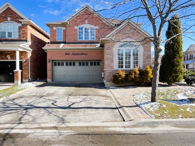 861 Luxton Dr Property Photo 3