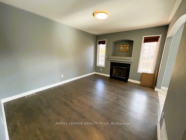 861 Luxton Dr Property Photo 6