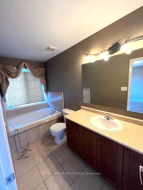861 Luxton Dr Property Photo 17