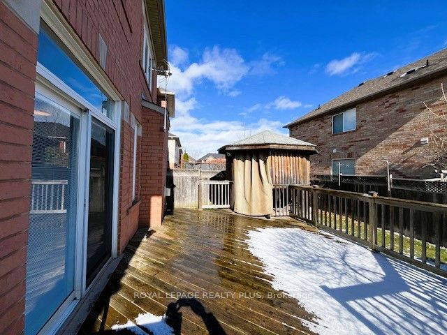 861 Luxton Dr Property Photo 26