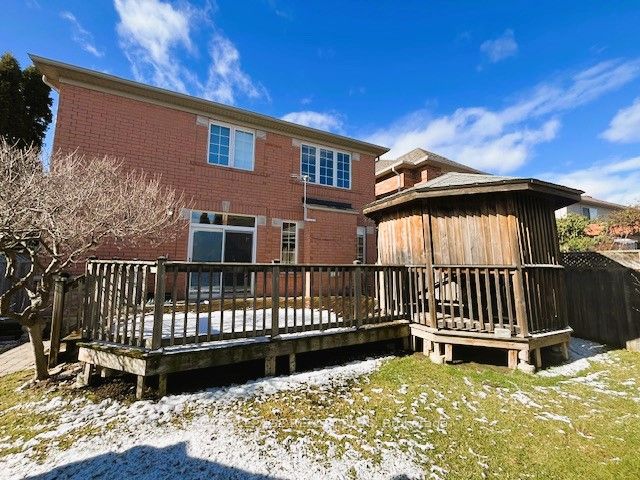 861 Luxton Dr Property Photo 27