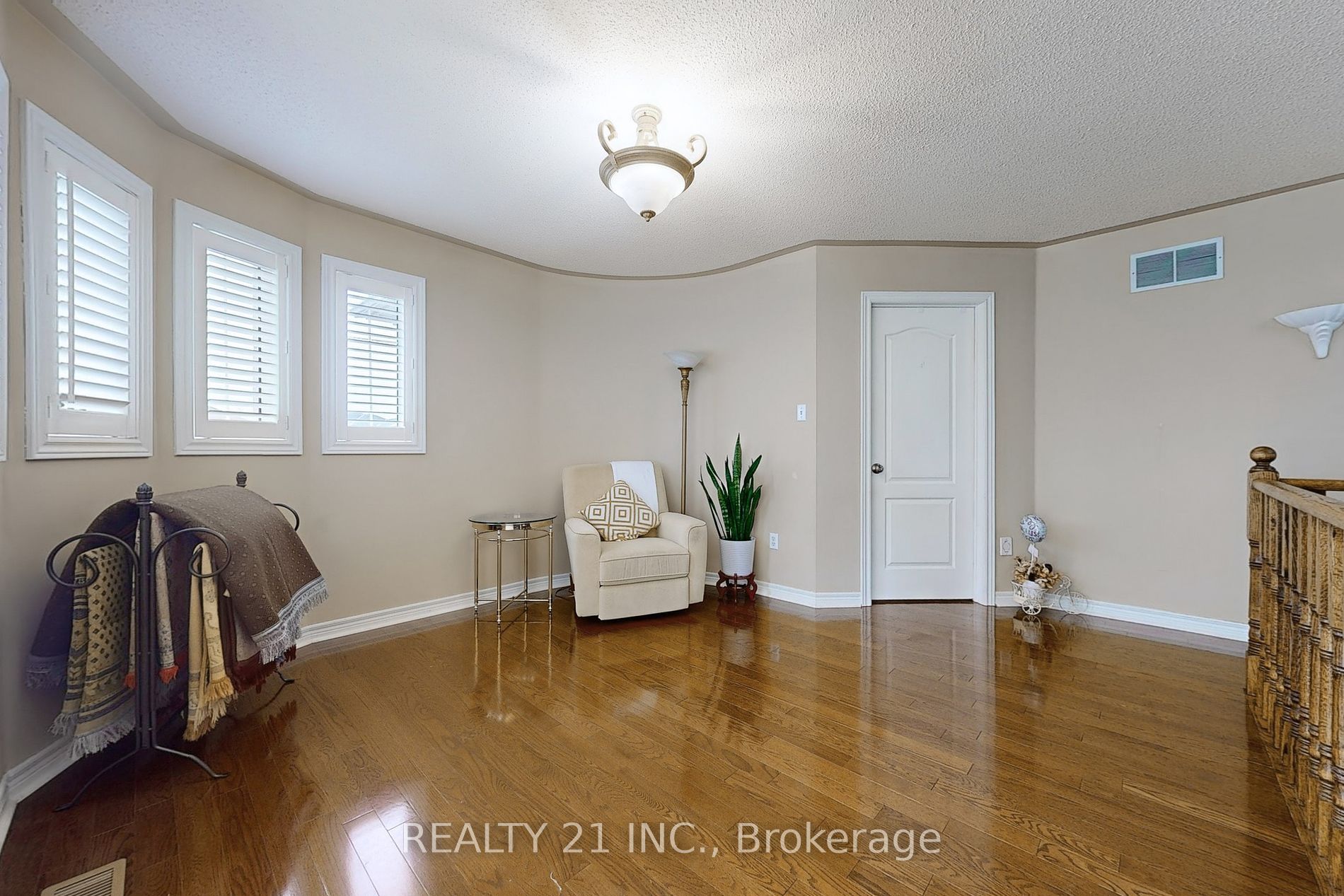 729 Lafayette Dr Property Photo 22