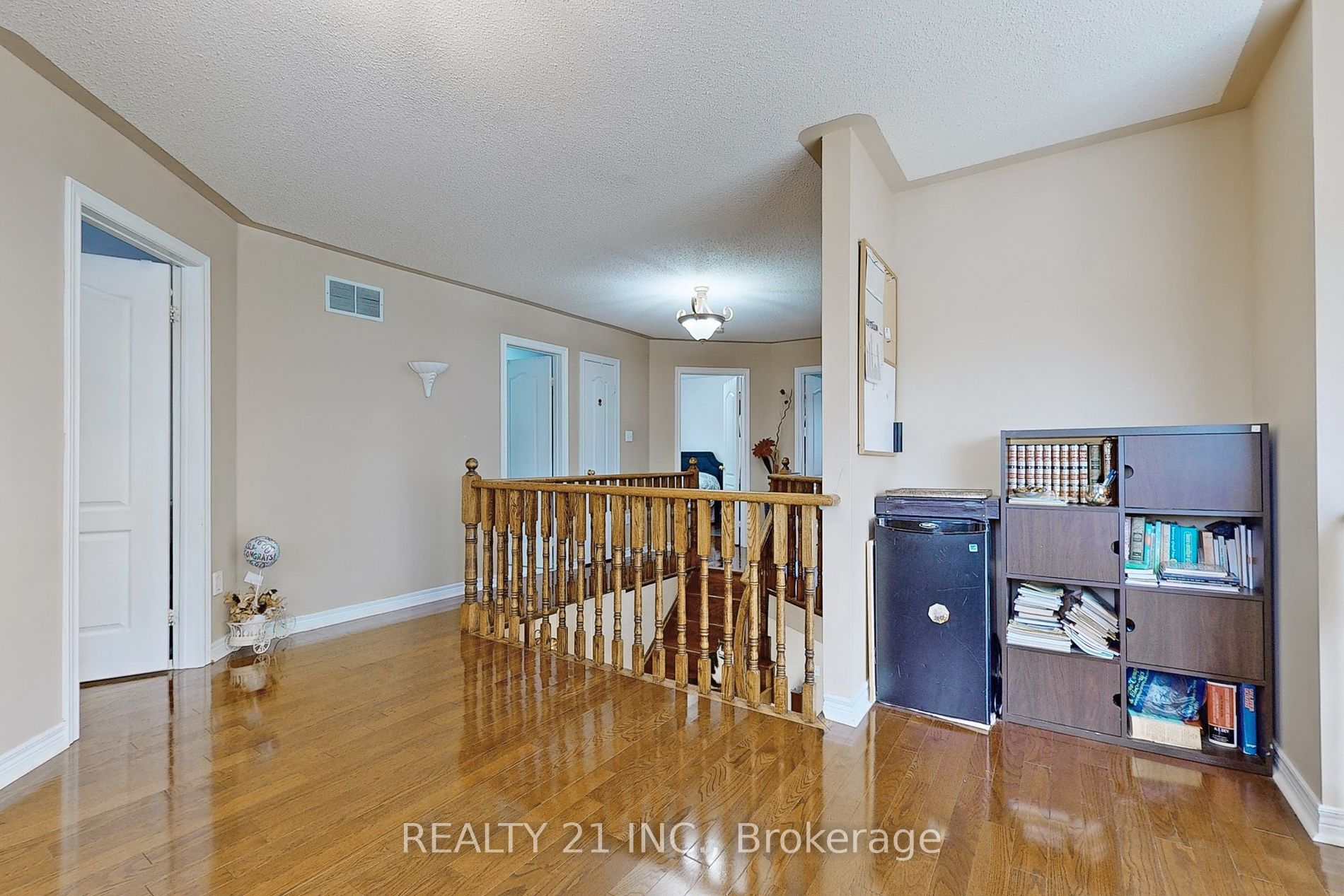 729 Lafayette Dr Property Photo 23