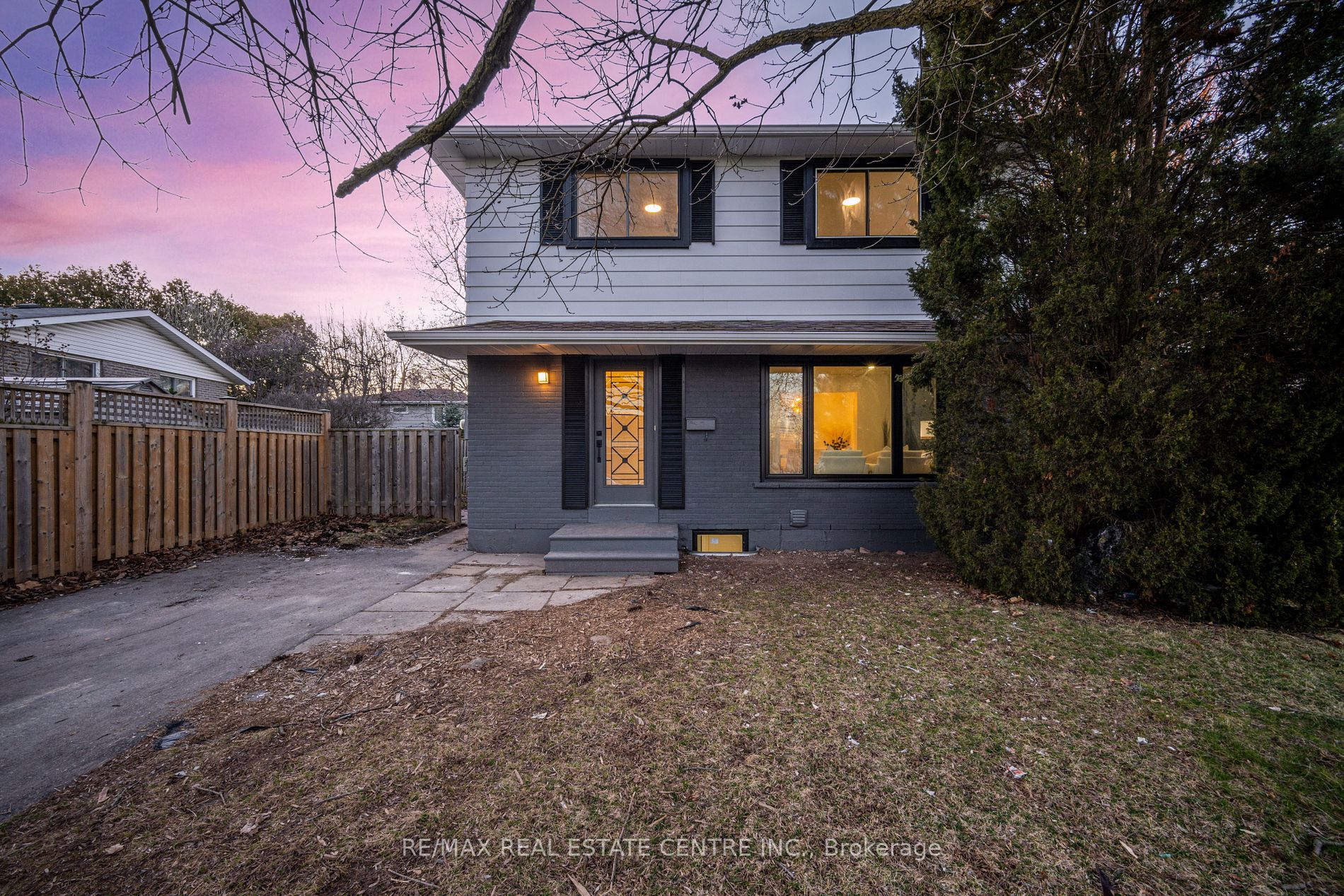 191 Mendel Crt Property Photo 1