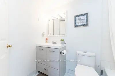 50 Kingsbridge Garden Circ 11 Property Photo 20