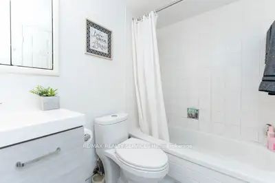 50 Kingsbridge Garden Circ 11 Property Photo 21