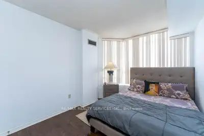 50 Kingsbridge Garden Circ 11 Property Photo 22