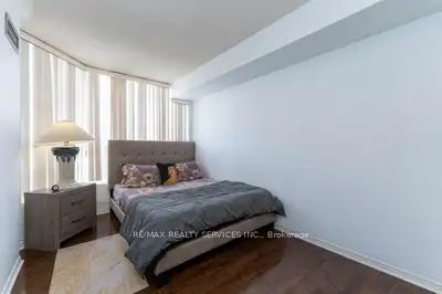 50 Kingsbridge Garden Circ 11 Property Photo 23
