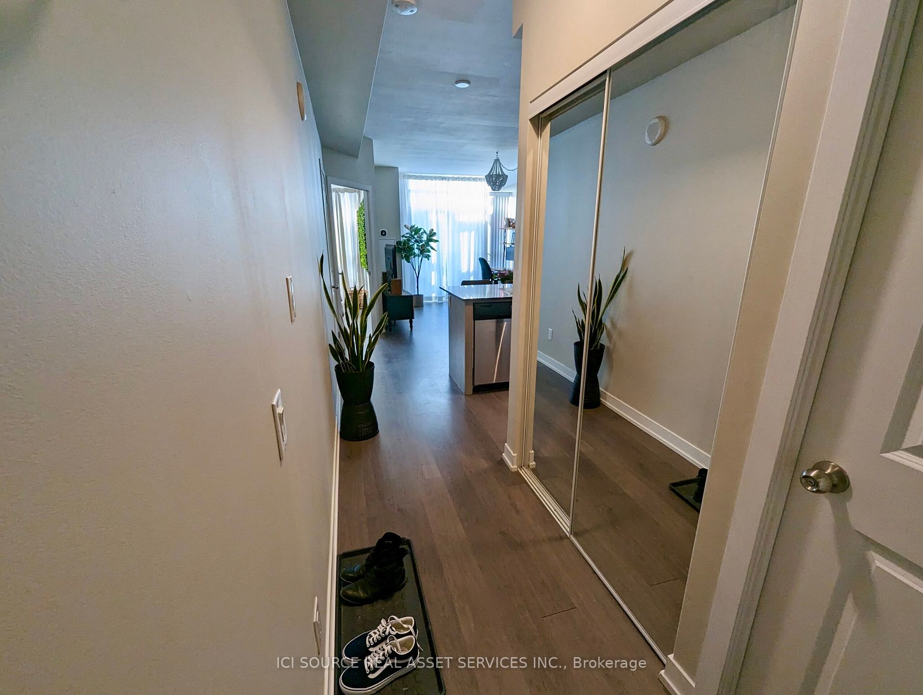 8 Fieldway Rd 7 Property Photo 2