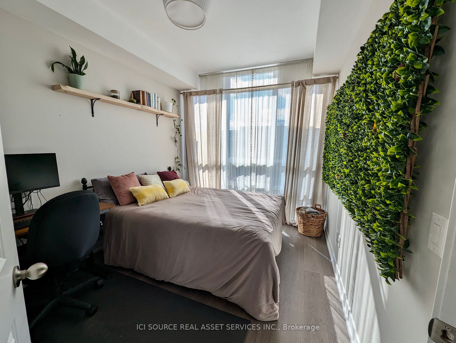 8 Fieldway Rd 7 Property Photo 9