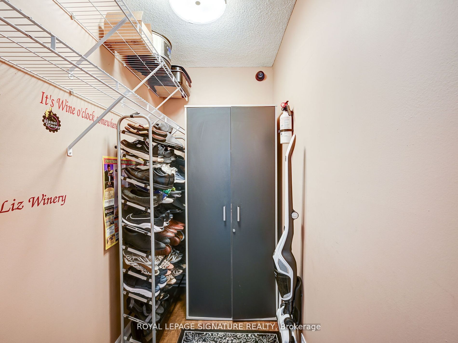 812 Burnhamthorpe Rd 6 Property Photo 29