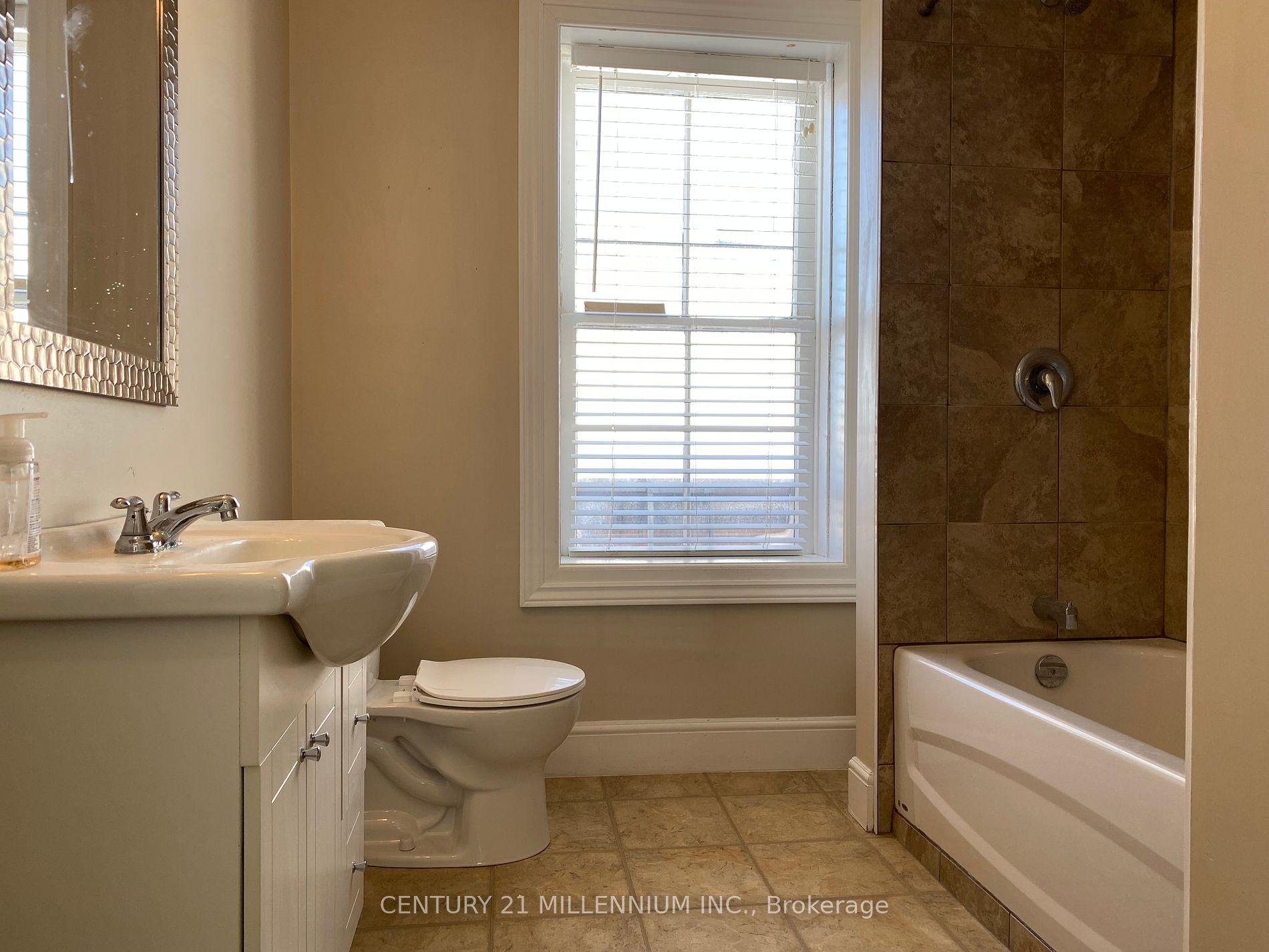 234 Broadway Way Property Photo 7
