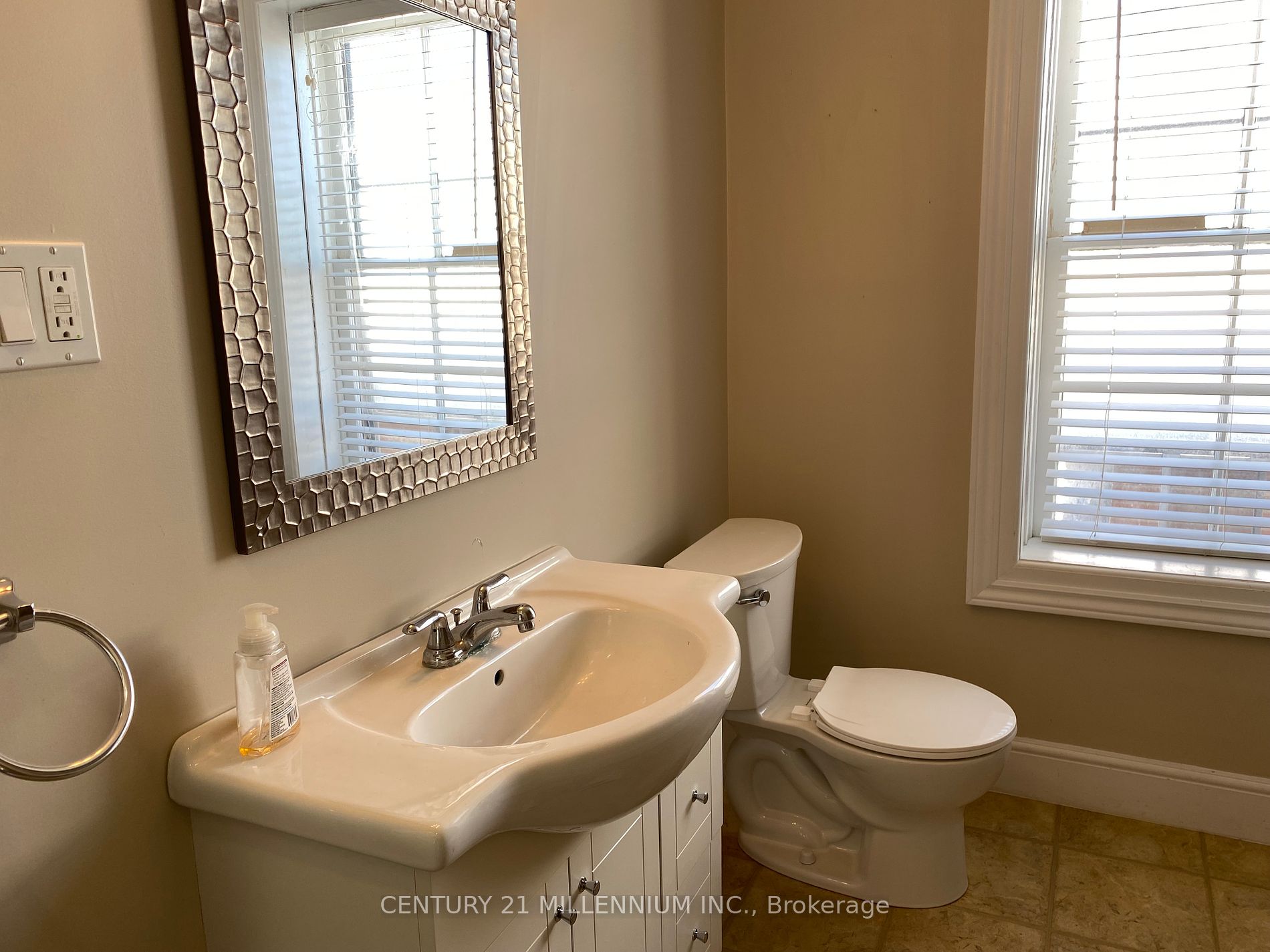 234 Broadway Way Property Photo 8