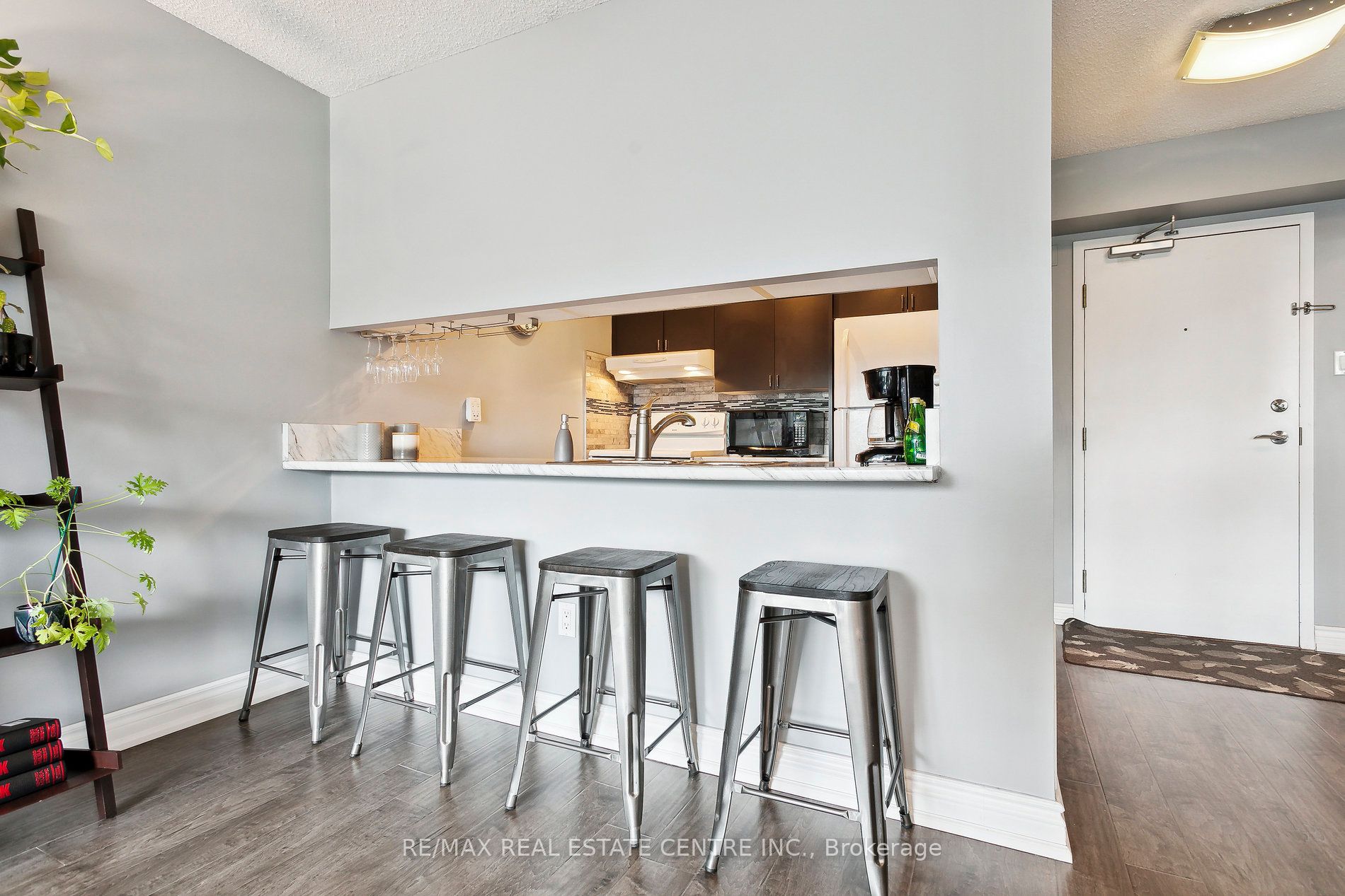 10 Laurelcrest St 22 Property Photo 15
