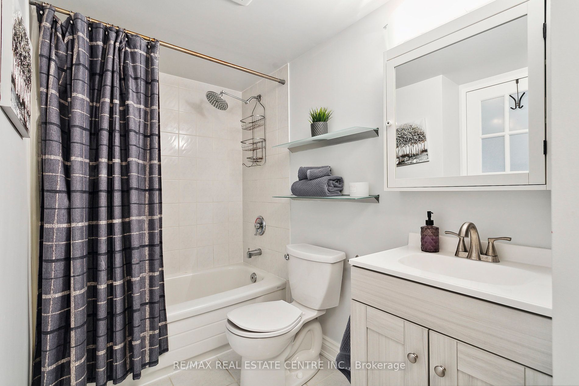 10 Laurelcrest St 22 Property Photo 25