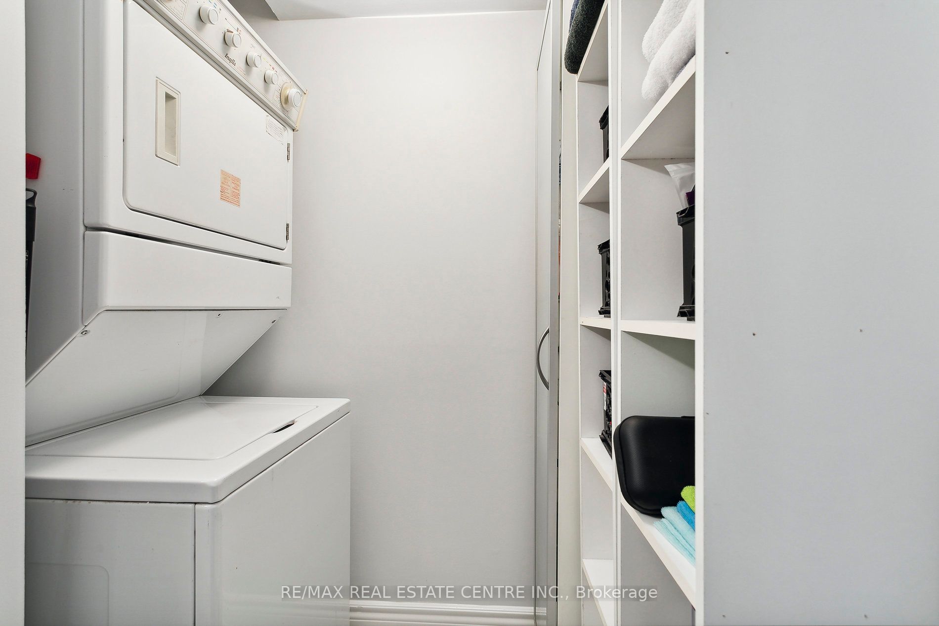 10 Laurelcrest St 22 Property Photo 27