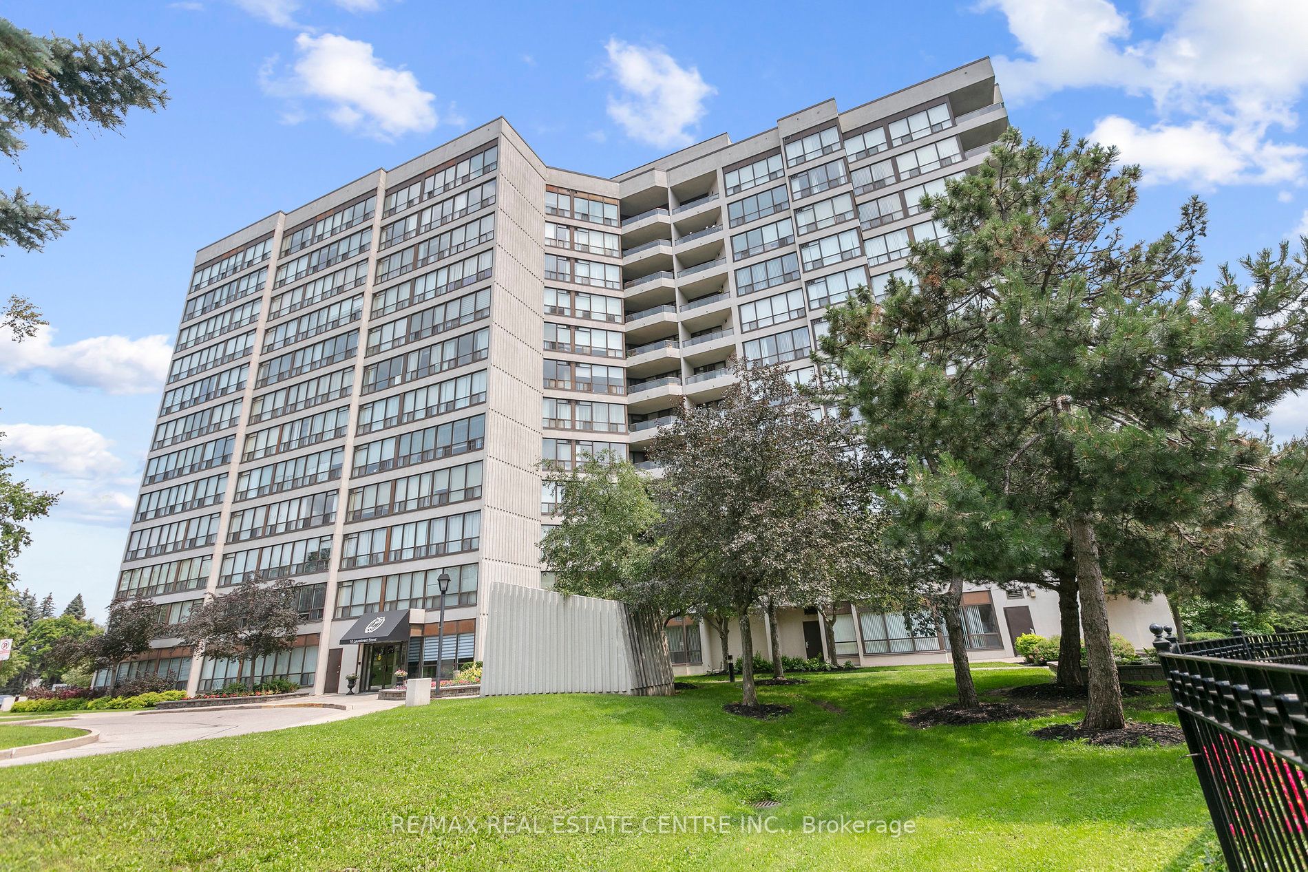 10 Laurelcrest St 22 Property Photo 32