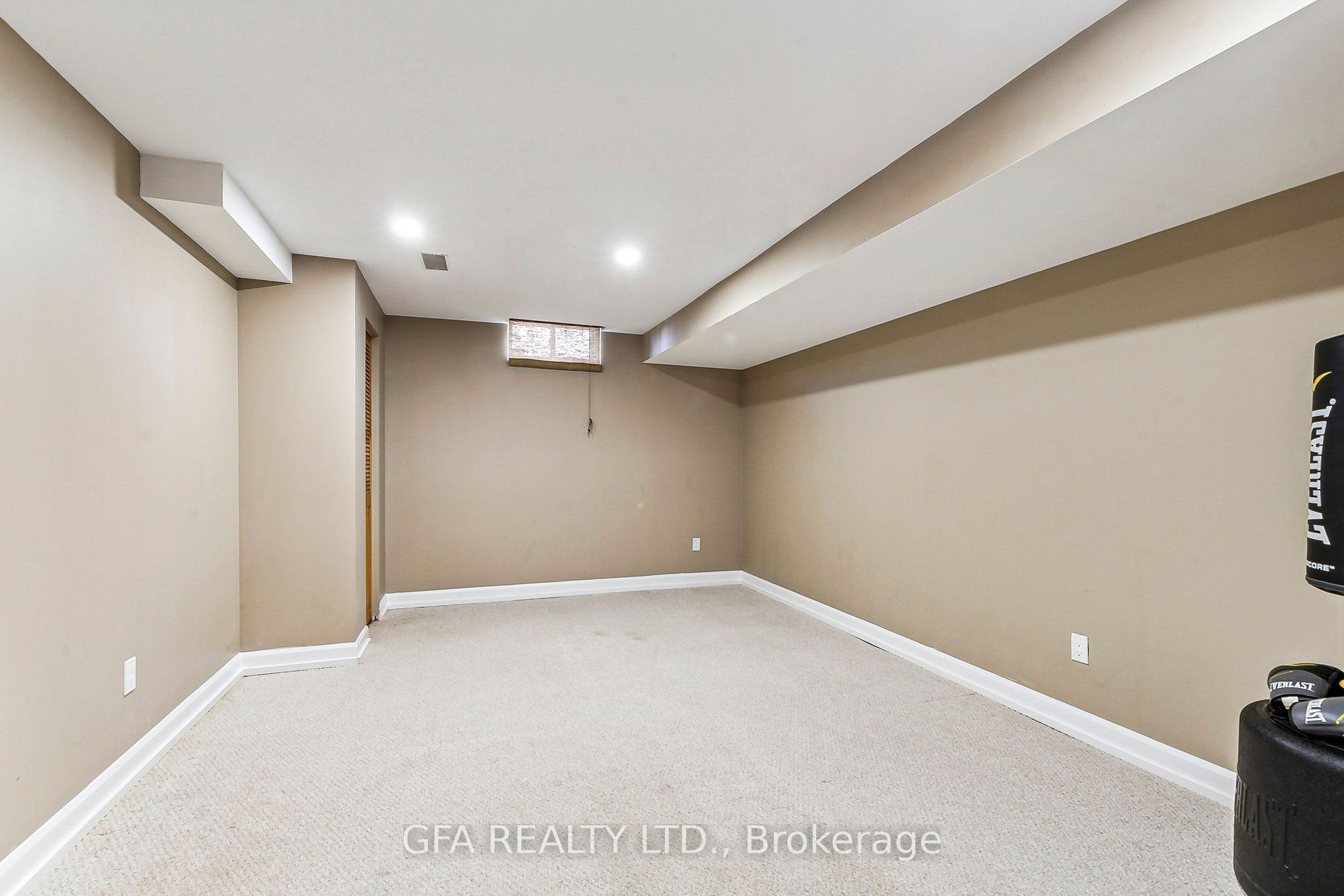 1346 Sandpiper Rd Property Photo 34