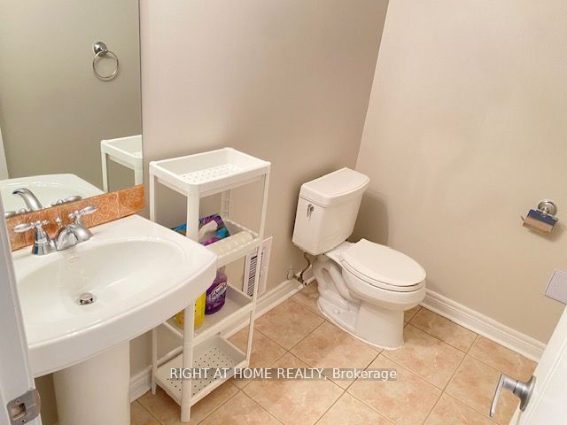 36 Michael Power Pl 36 Property Photo 19