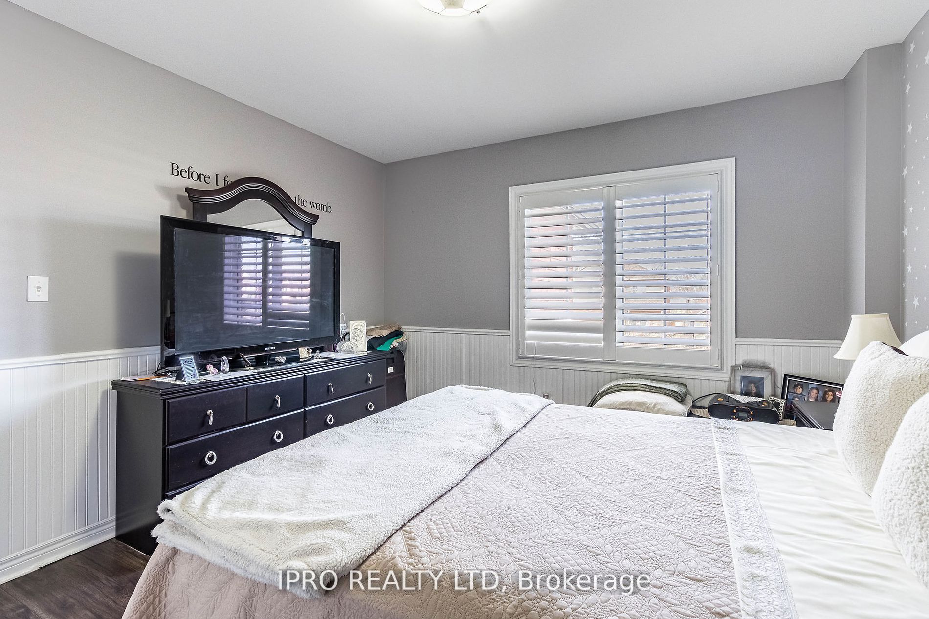 107 Mowat Cres Property Photo 28