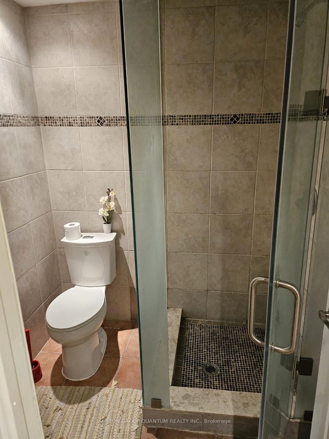 3366 Covent Cres Property Photo 6