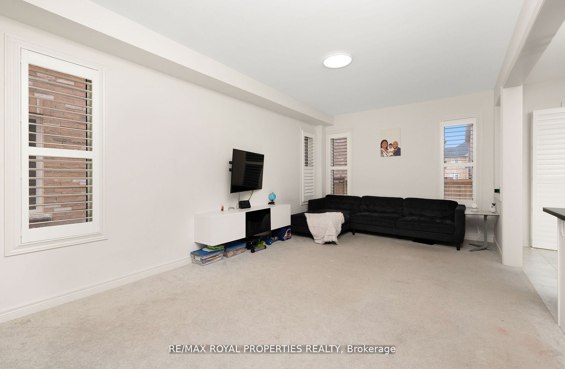 21 Taurus Rd Property Photo 5