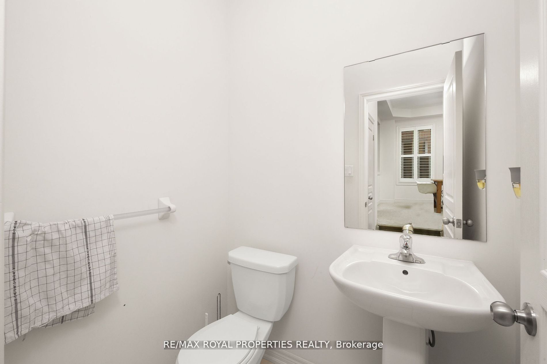 21 Taurus Rd Property Photo 12