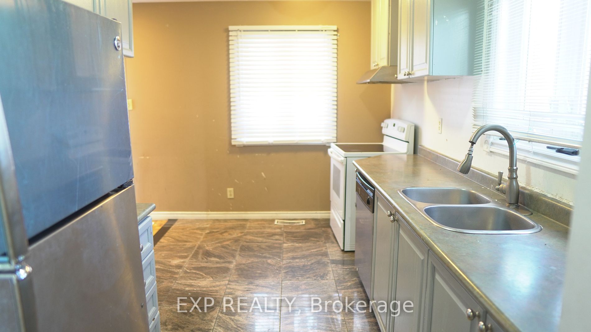 26 Cobbler Cres Property Photo 2