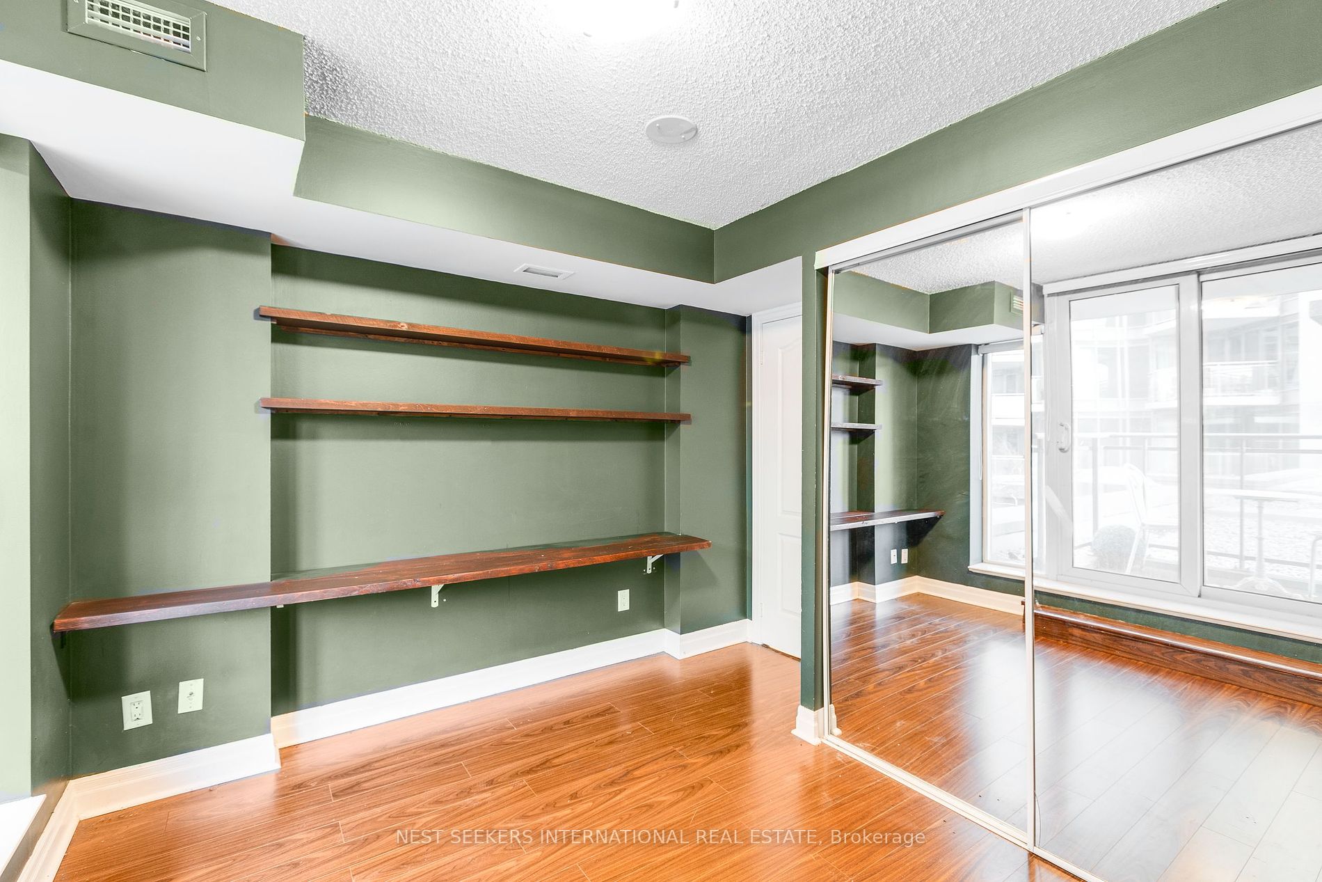 2121 Lake Shore Blvd W 04 Property Photo 17