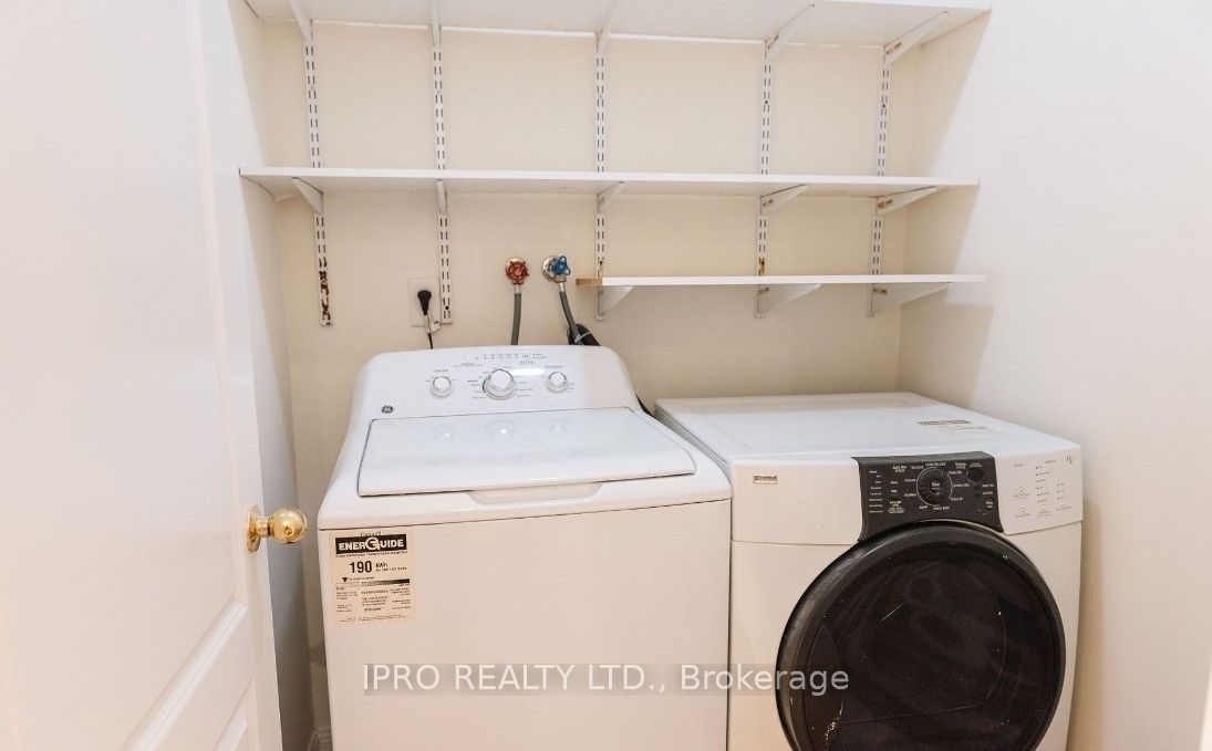 5833 Whitehorn Ave E Property Photo 15