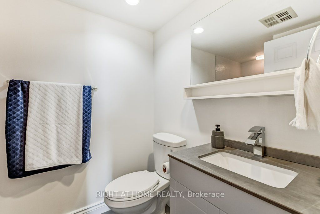 4460 Tucana Crt 11 Property Photo 10