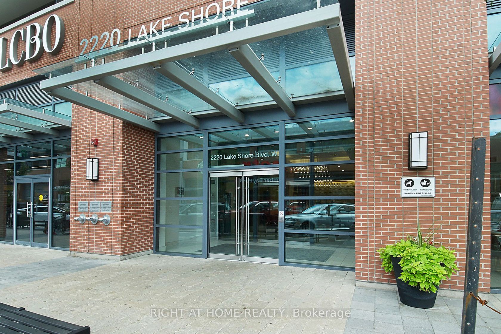 2220 Lakeshore Blvd W 02 Property Photo 1