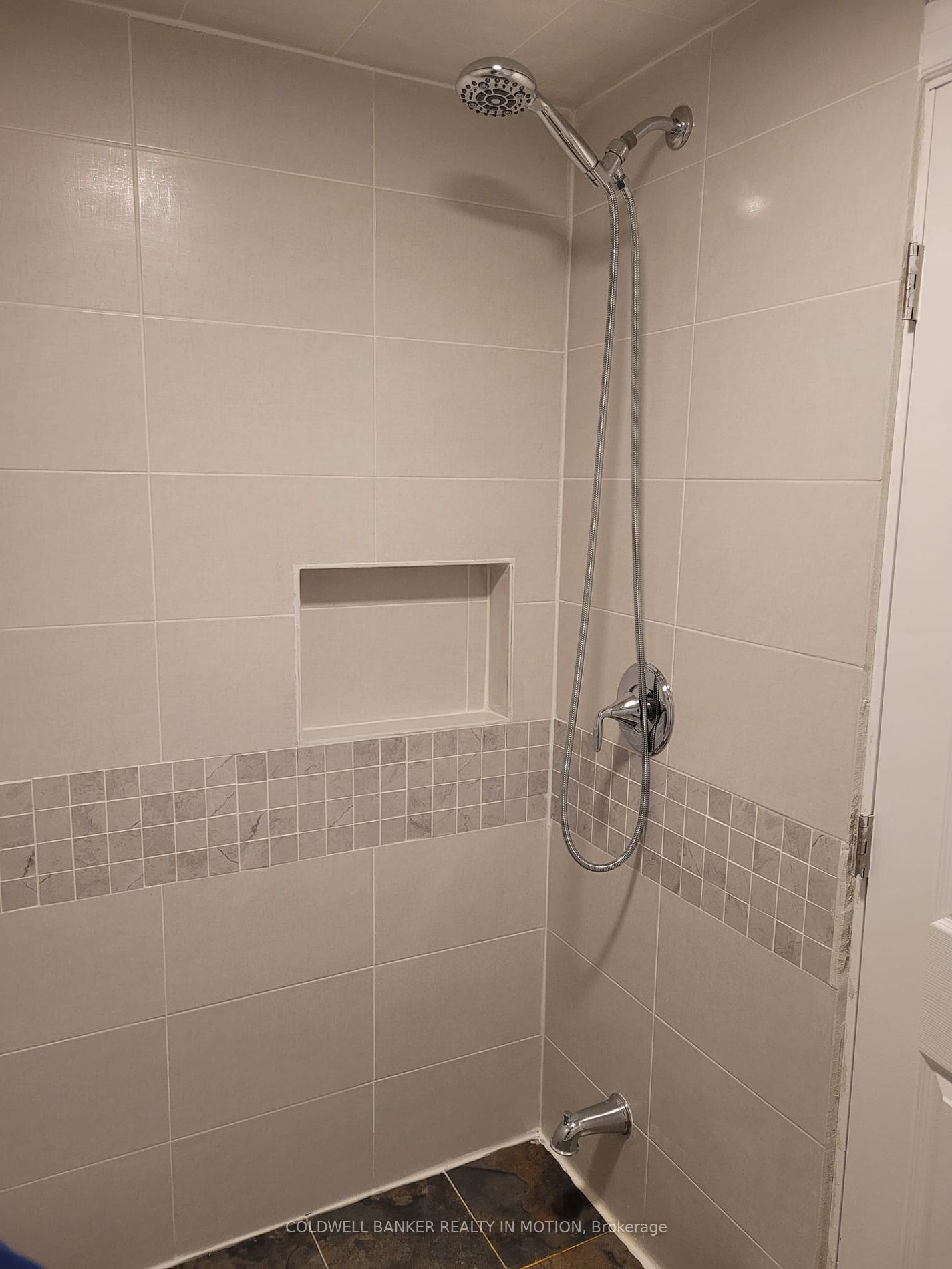 6563 Aston Martin Mews Property Photo 11