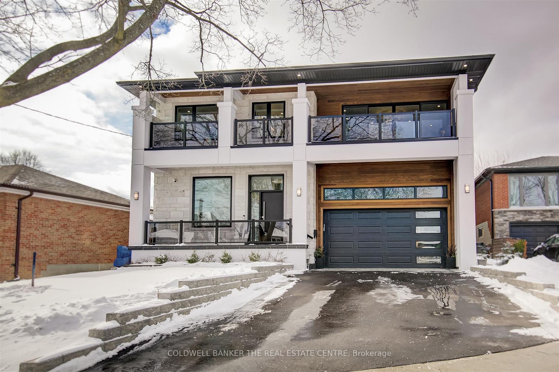 14 Matane Crt Property Photo 4
