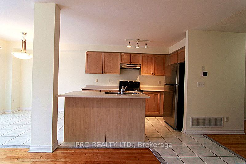 4885 James Austin Dr Property Photo 6