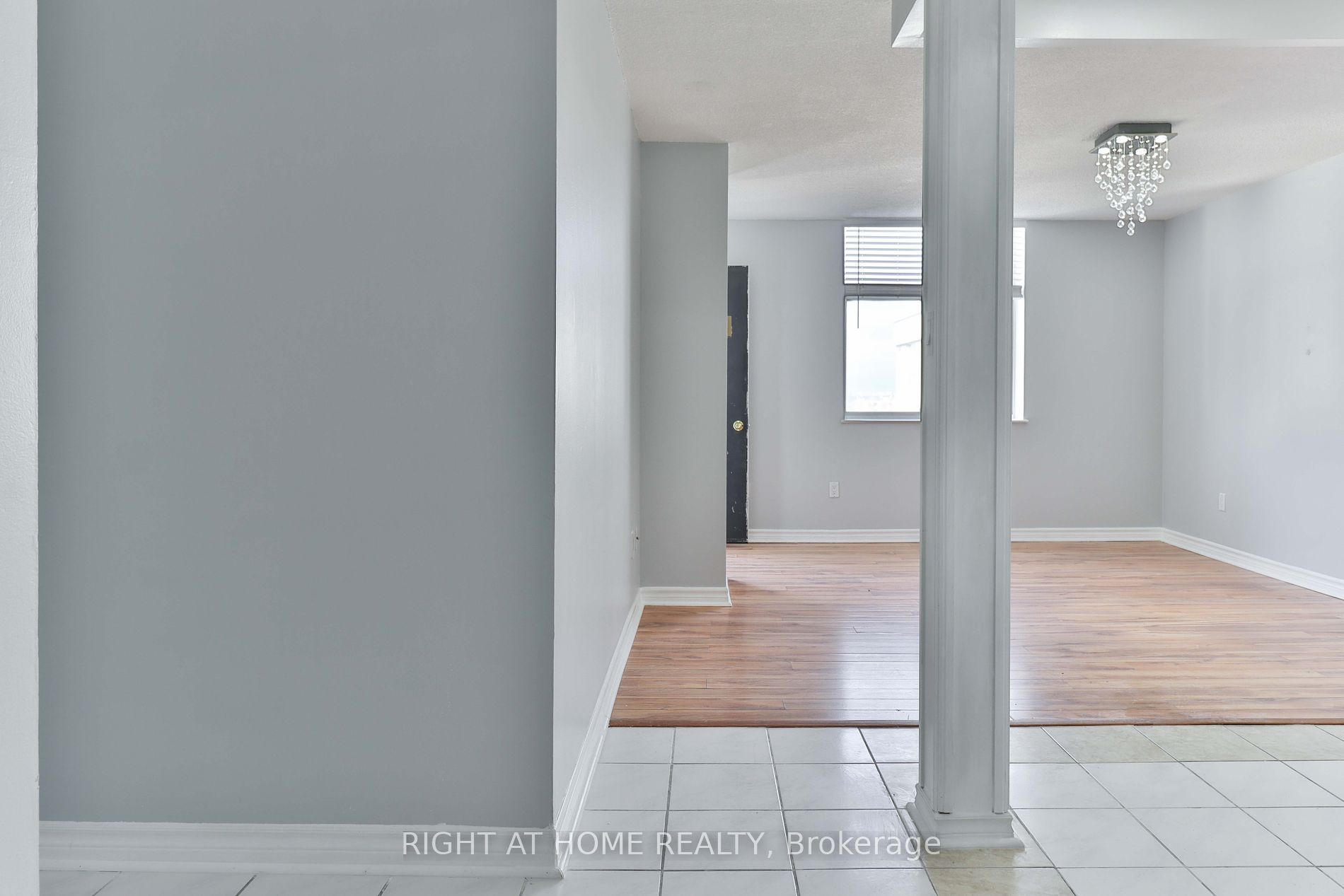 3559 Eglinton Ave W 09 Property Photo 12