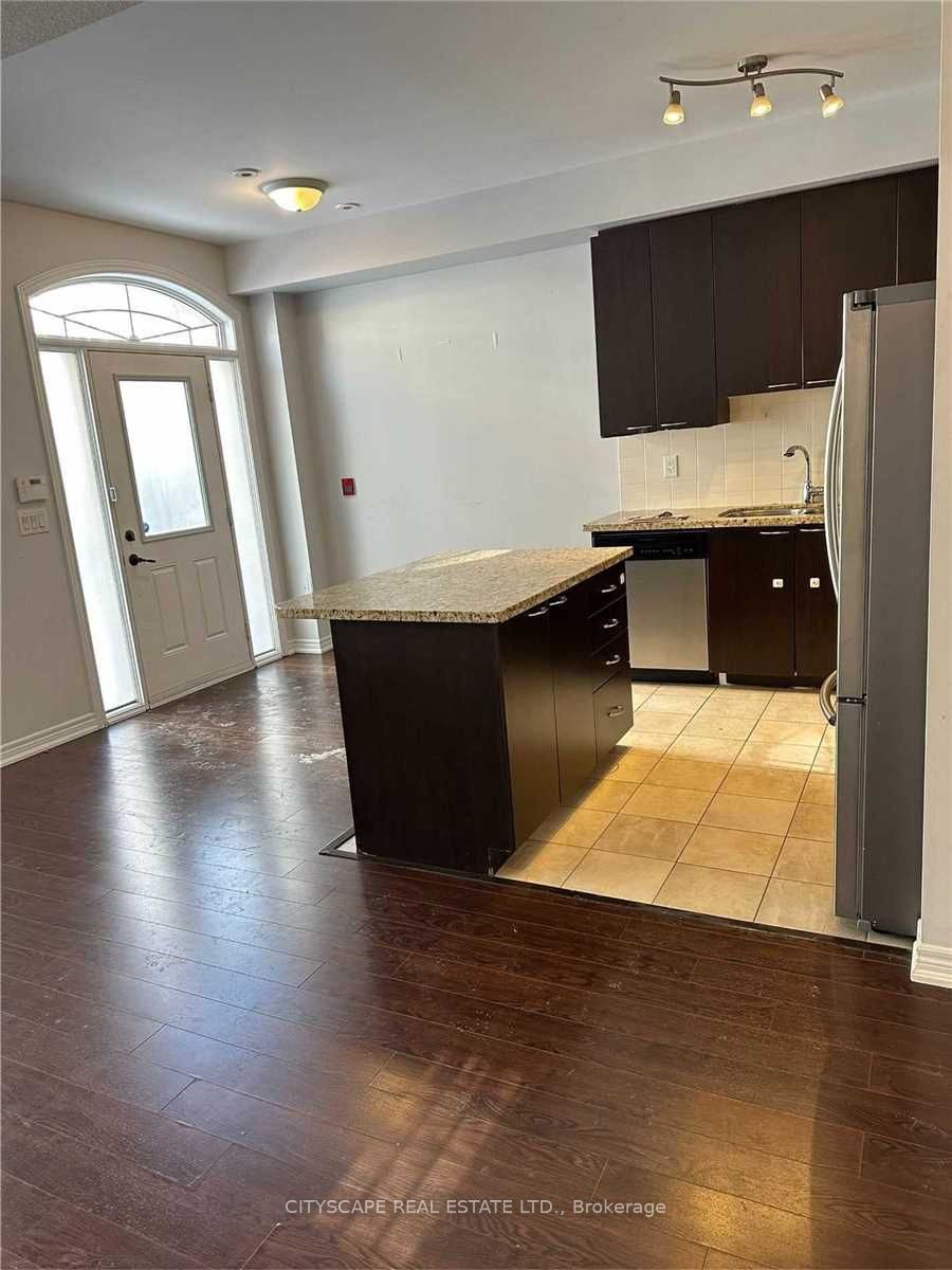 383 Prince Of Wales Dr 21 Property Photo 6