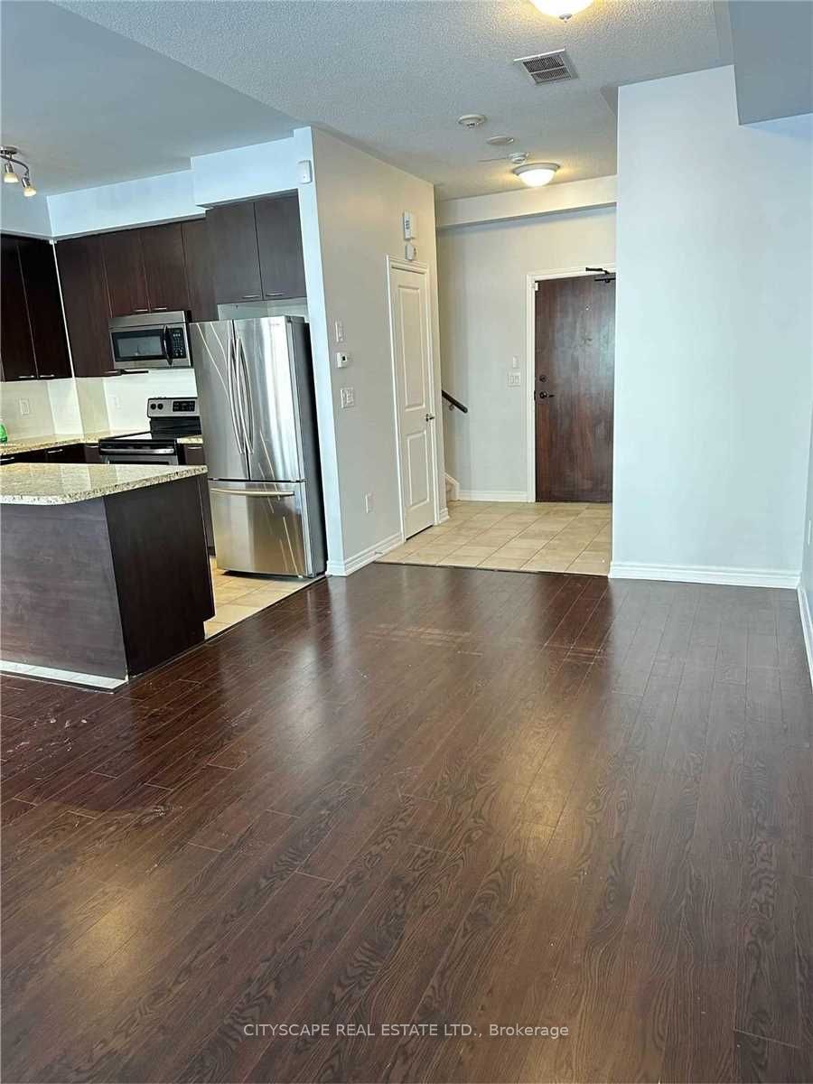 383 Prince Of Wales Dr 21 Property Photo 7