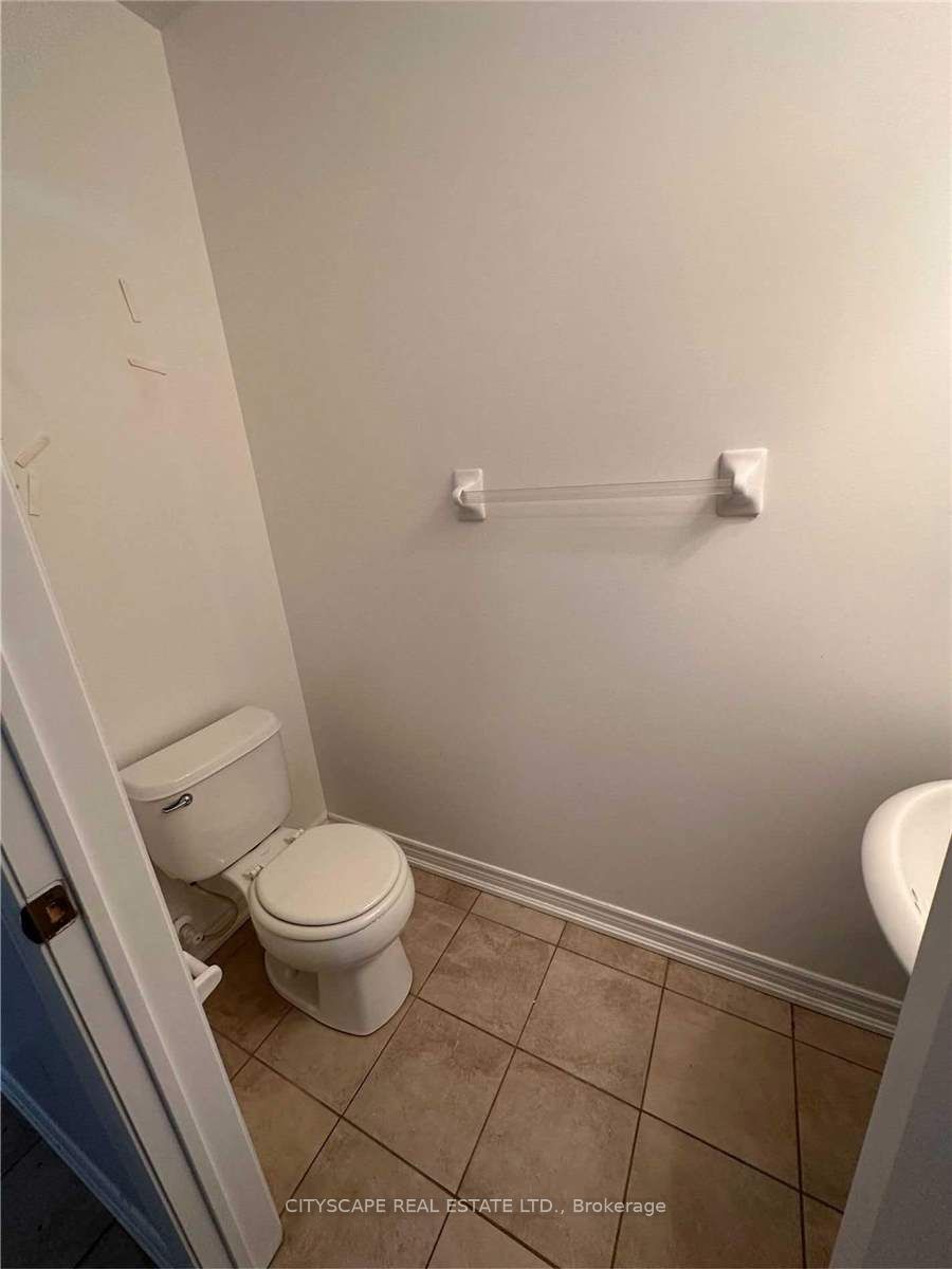383 Prince Of Wales Dr 21 Property Photo 9