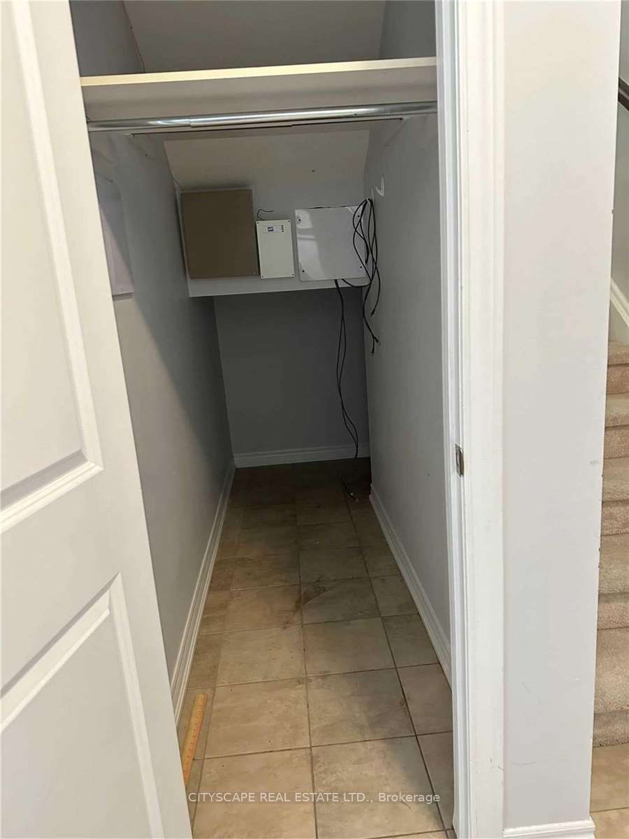 383 Prince Of Wales Dr 21 Property Photo 10