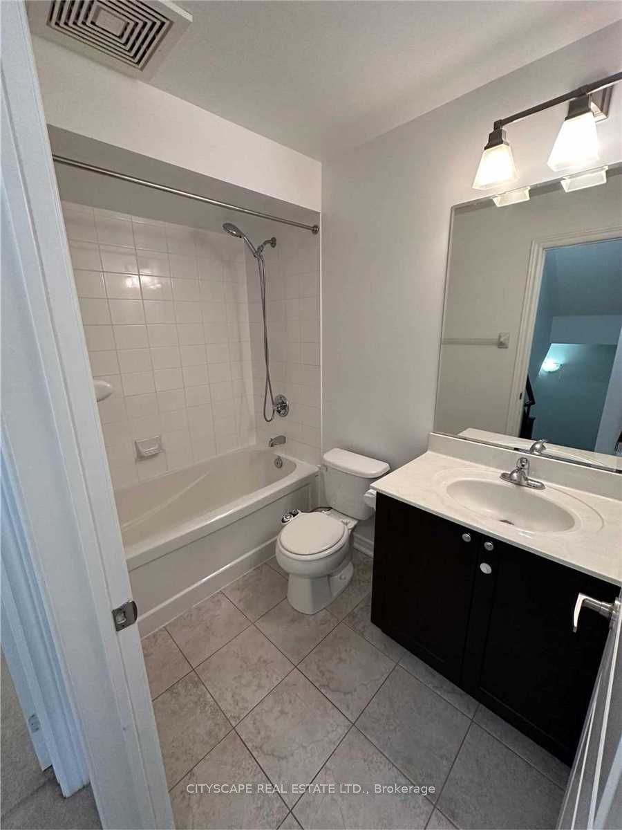 383 Prince Of Wales Dr 21 Property Photo 11