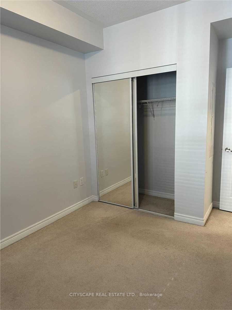 383 Prince Of Wales Dr 21 Property Photo 13