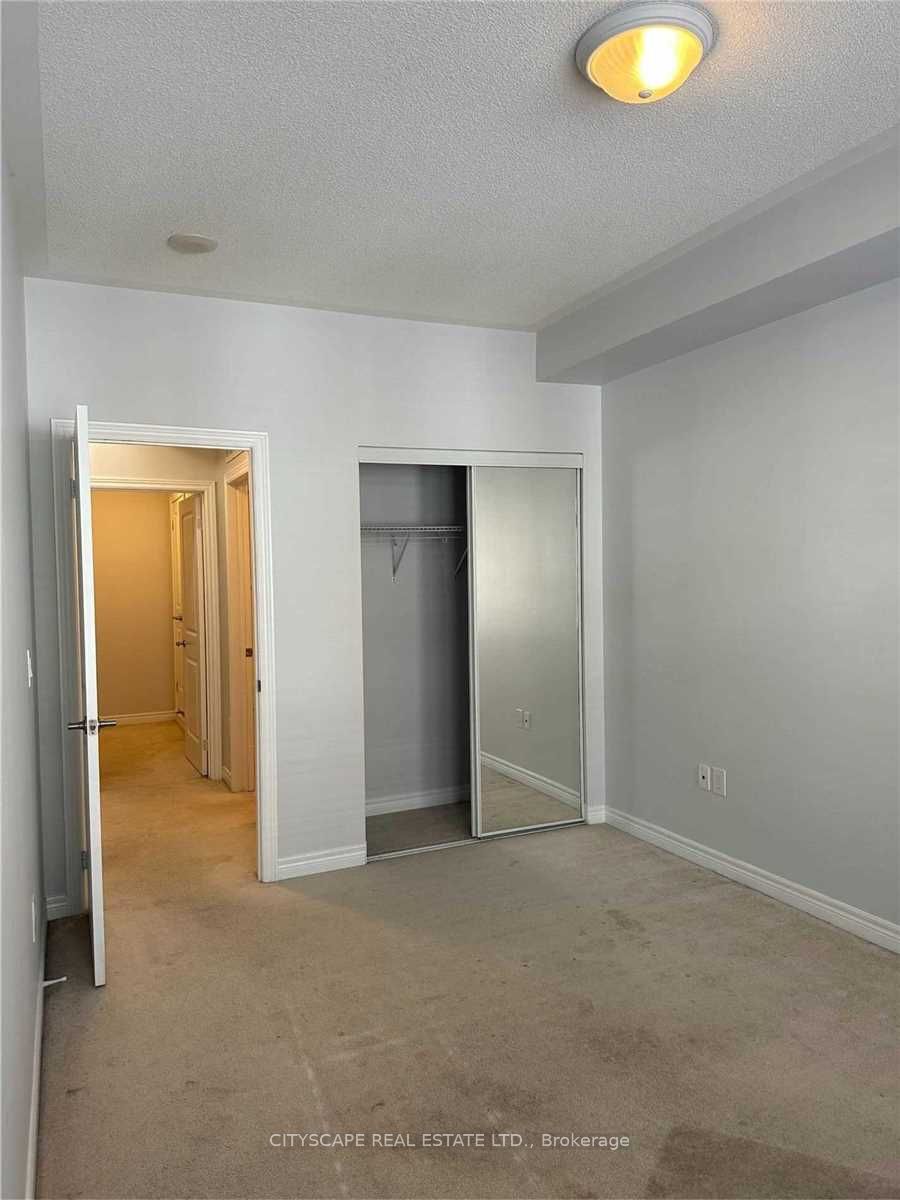 383 Prince Of Wales Dr 21 Property Photo 15