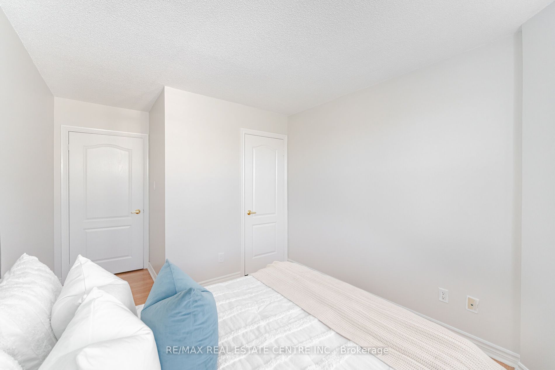 3 Dayspring Circ 9 Property Photo 13