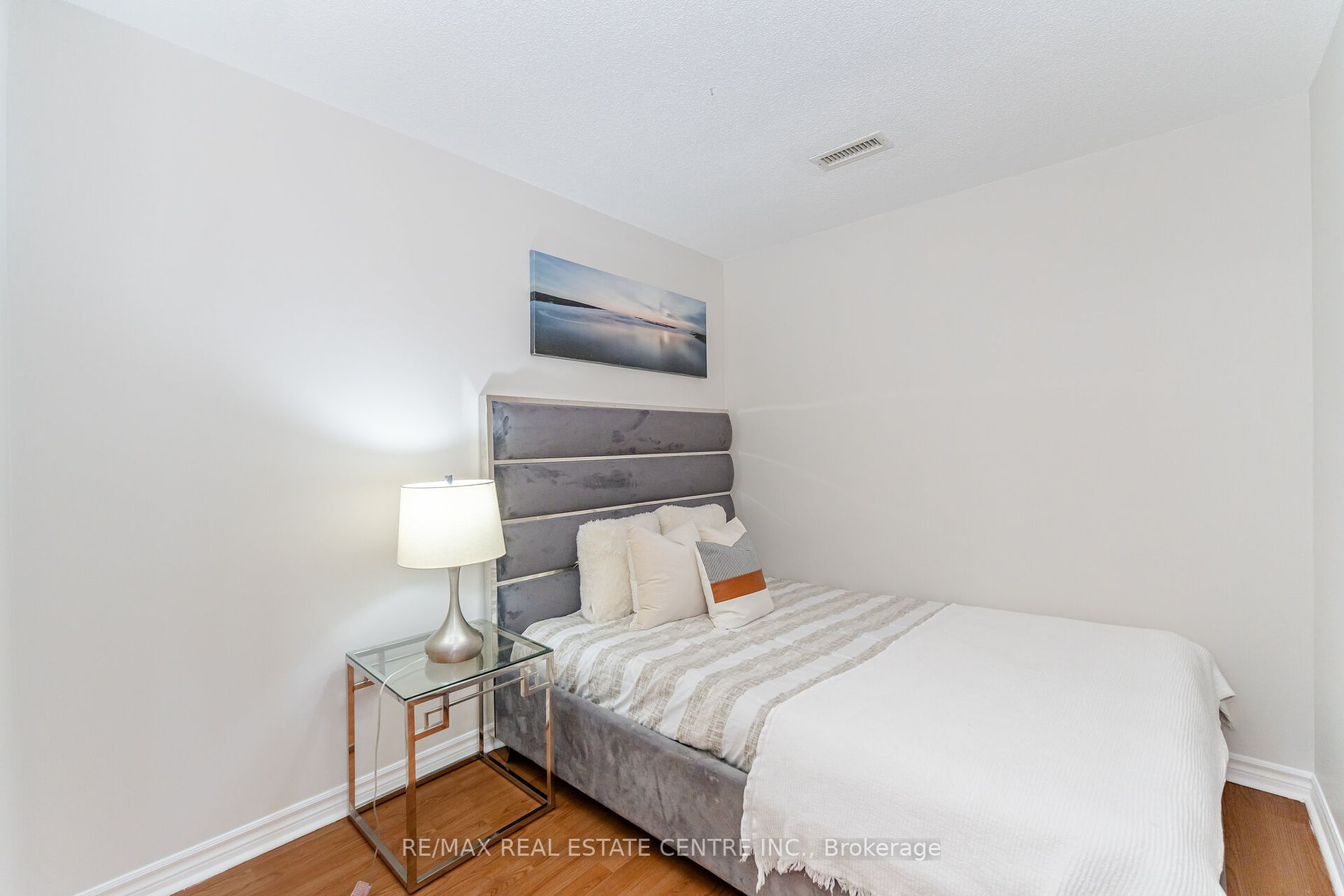 3 Dayspring Circ 9 Property Photo 14